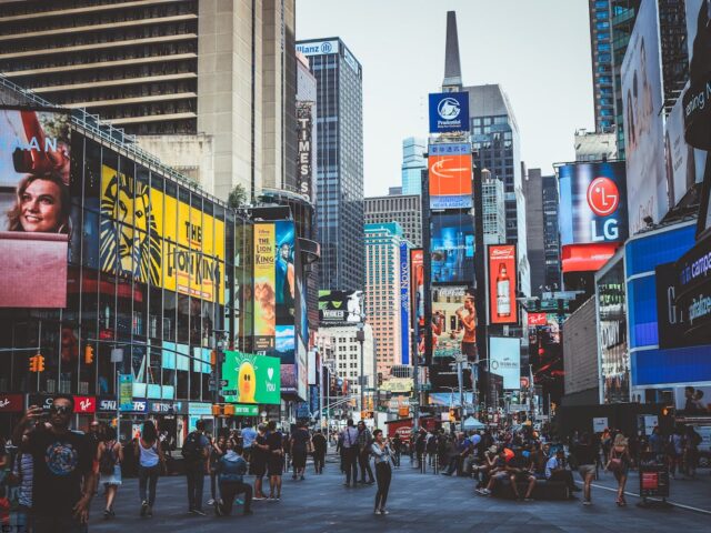 How to Stand Out in Web3 Advertising in 2025