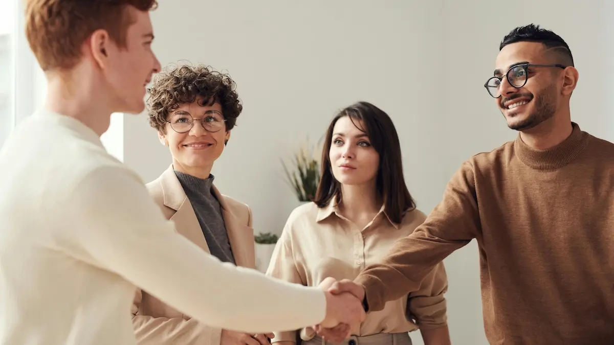 Trust in a business handshake by Fauxels on pexels.com