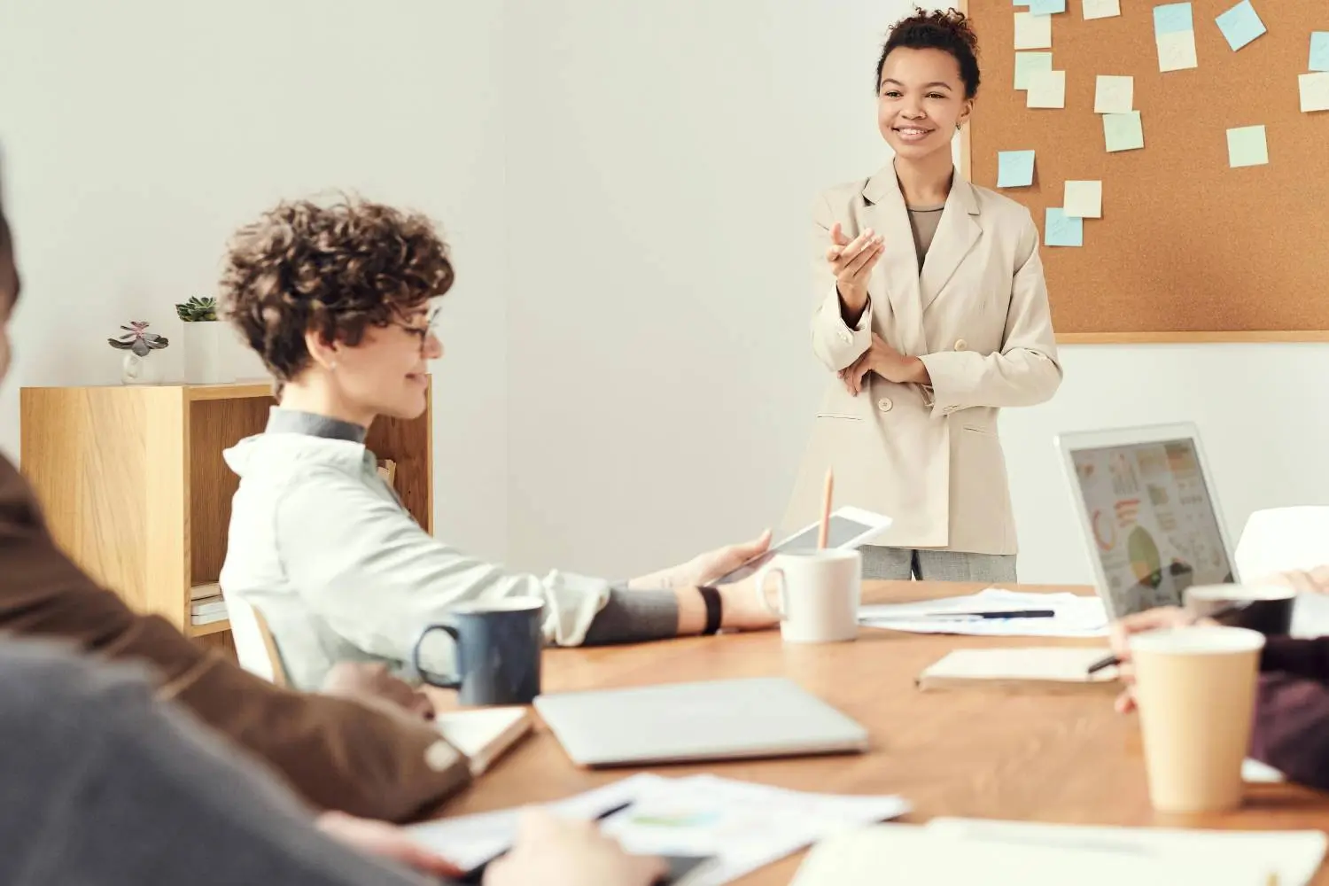 InfluxJuice Team discussing Web3 SEO