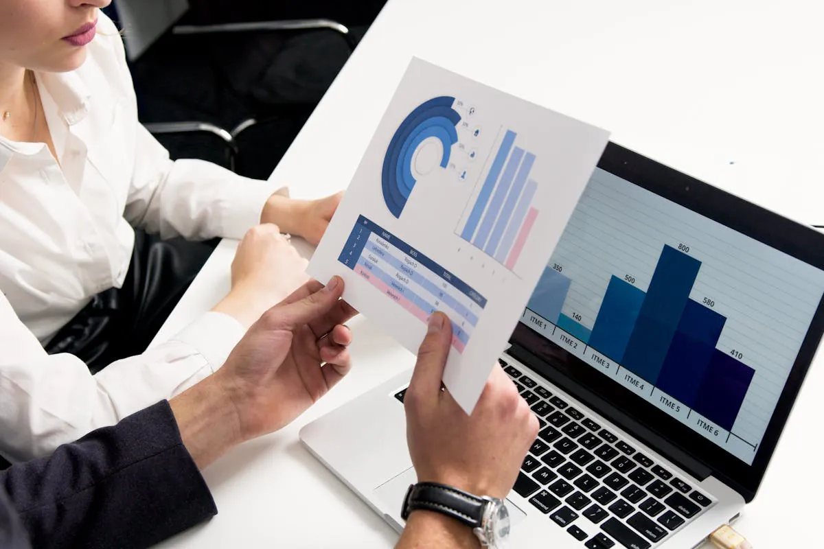 Two seo expert analysing a website using google analytics by Artem Podrez on pexel.com