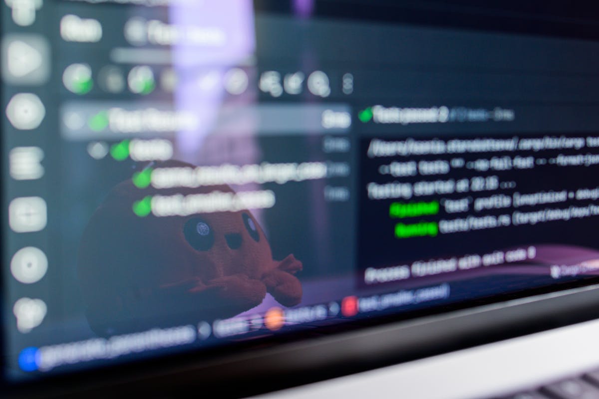 An image showing reddit thread by Daniil Komov