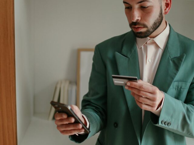 Best way to earn yield on stablecoins without risking depegging