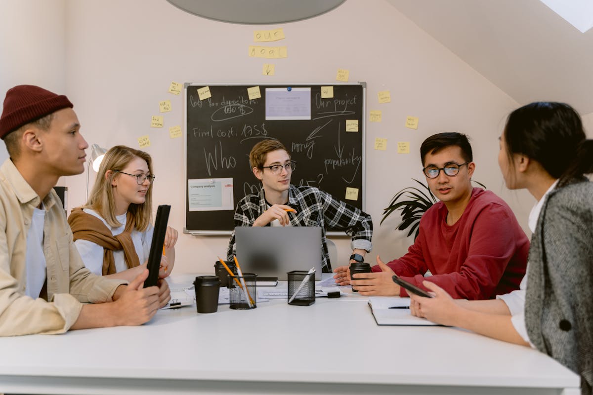 An image of web3 startup holding a meeting with their members by Tima Miroshnichenko