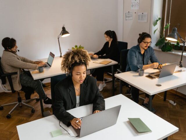 From Zero to First 50 Users: SEO + Outbound Hybrid Strategy for Web3 Startups