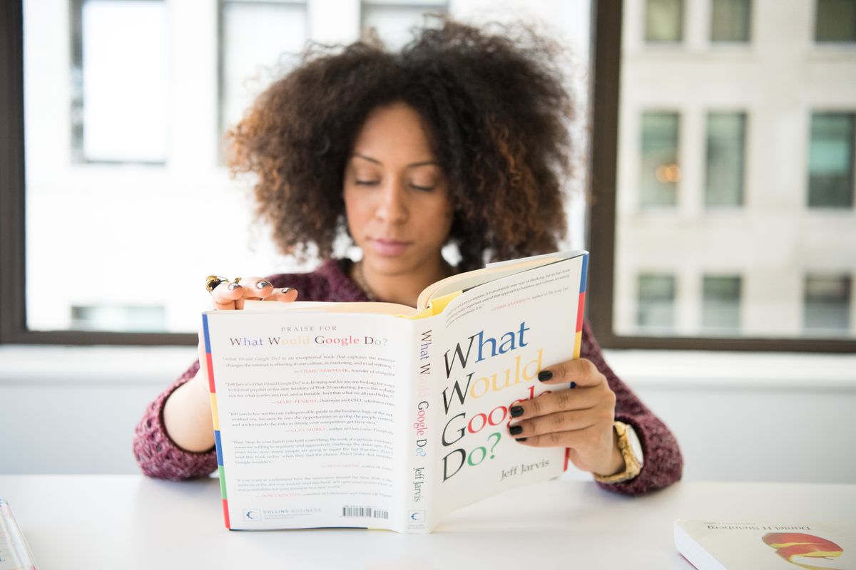 An image showing web3 expert learning how Can Google Read Your Site by Christina Morillo 