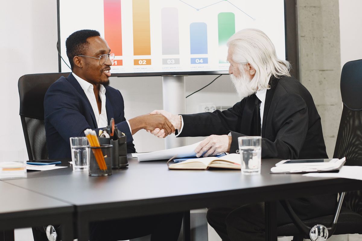 An image showing SaaS Businesses leaders discussing about Stripe vs Stablecoin Payments by Gustavo Fring