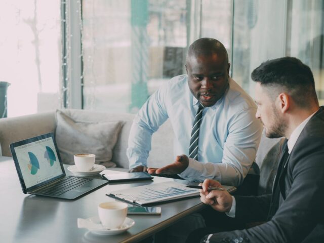 How to Explain Blockchain to Enterprise Buyers Without Technical Jargon