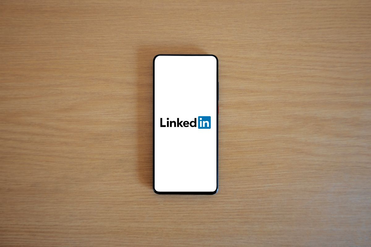 An image showing linkedin app used for Founder-Led Content for Web3 SaaS by BM Amaro