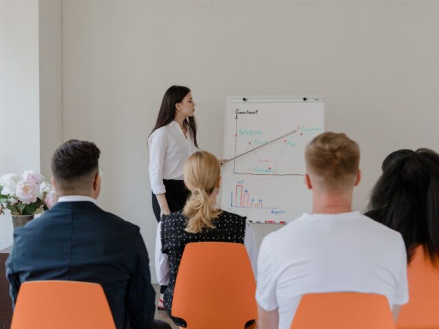 How Web3 Companies Pay UK and EU Contractors With Stablecoins